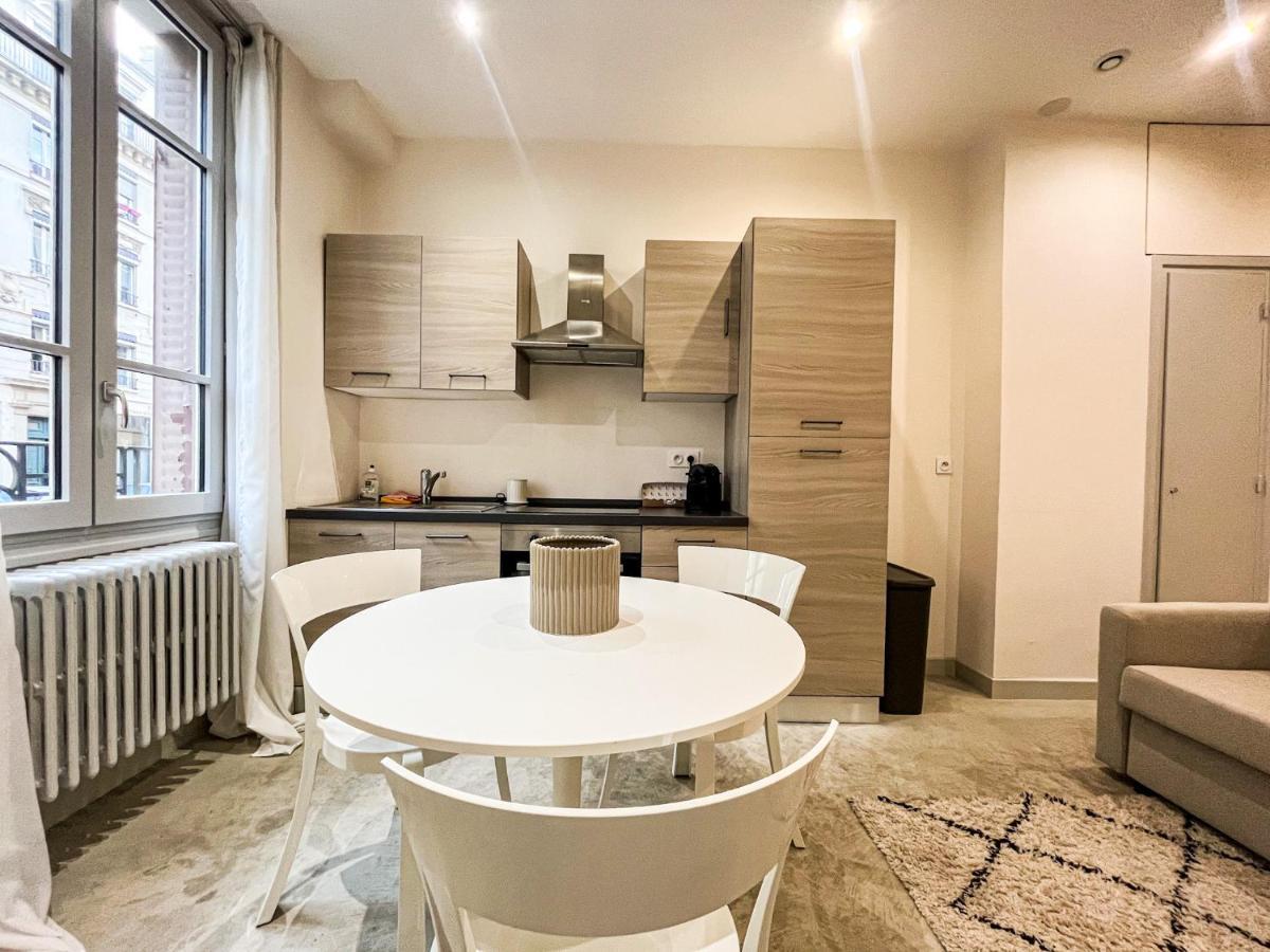 Suite Onyx Lyon Eksteriør bilde